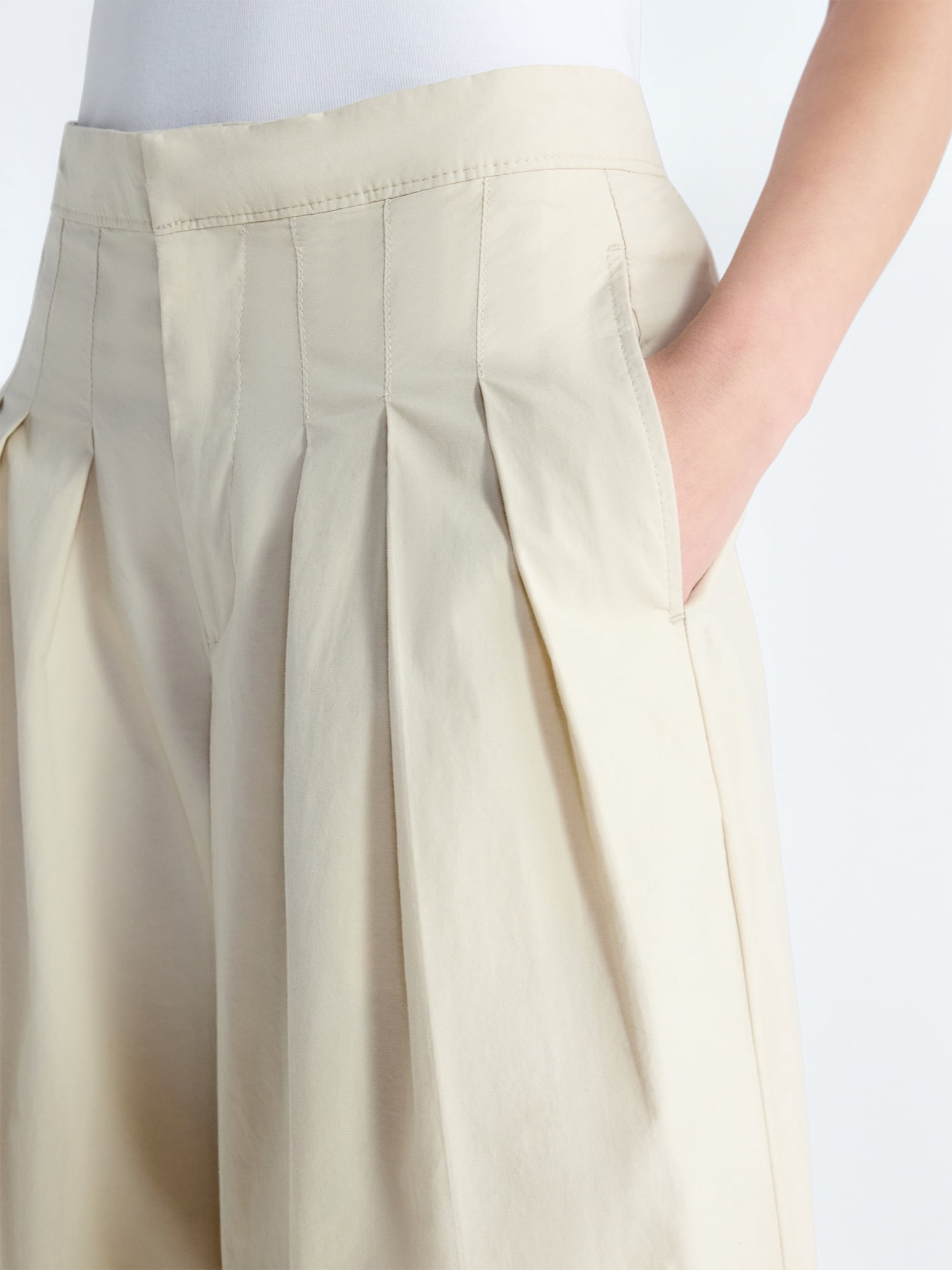 Free Assembly Women's and Women's Plus High Rise Wide Leg Pleated Culotte Pants, Sizes XS-XXL