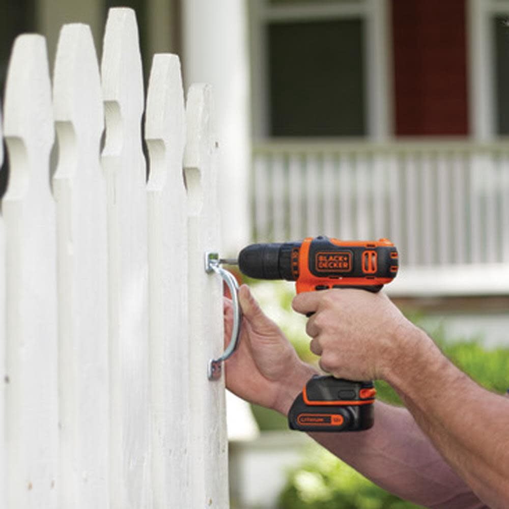 BLACK + DECKER BDCDD12C 12V MAX LITHIUM CORDLESS DRILL