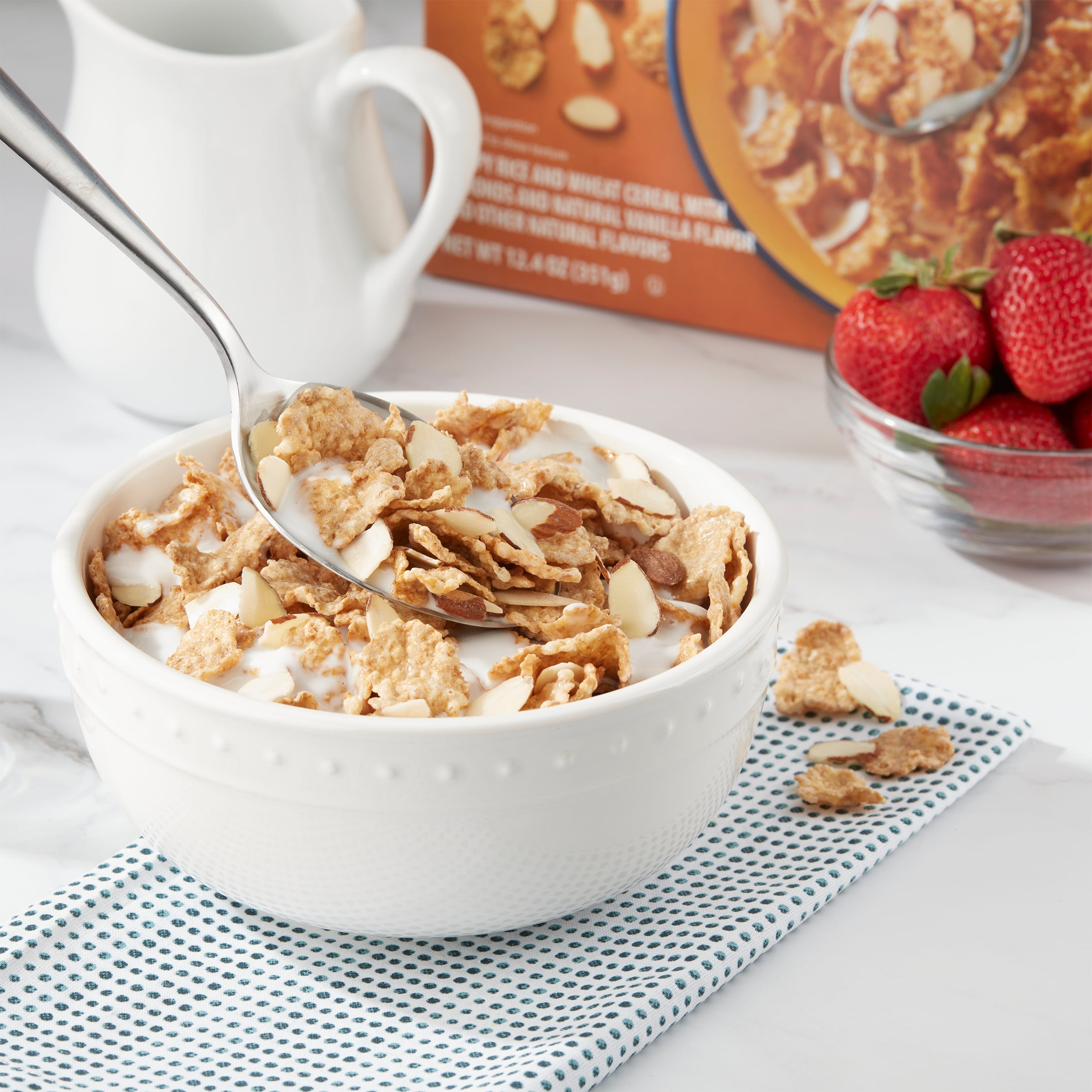 Great Value Vanilla Almond Awake Cereal, 12.4 oz