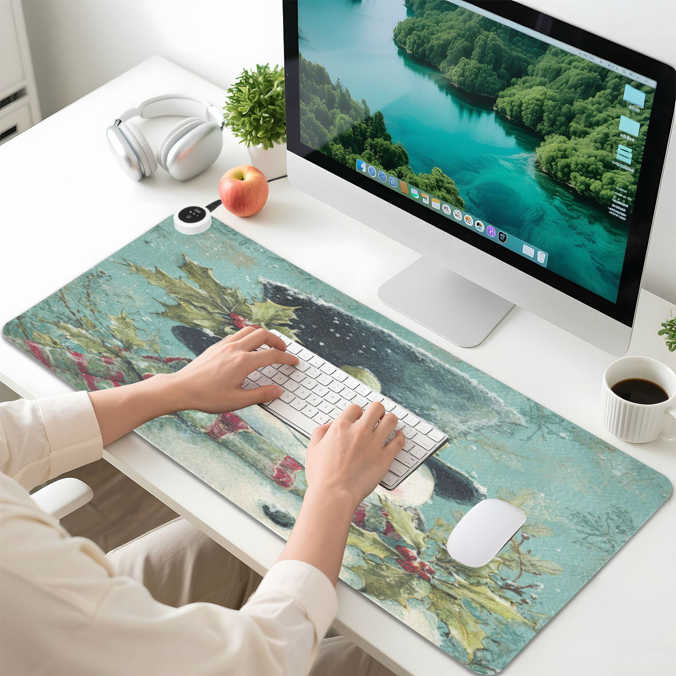 Wobogo Vintage Snowman Heated Mouse Pad Extra-Large Desk Mat With 3 Heating Levels and 3-hour Auto Shut-Off Protection Ideal for Computer Keyboards Home Office Hand-warming Essential 31.5in × 13in