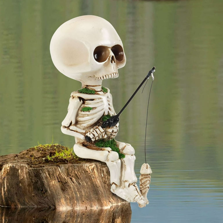 Gustave Mini Resin Fishing Skull Figurines Halloween Ornament Skeleton Statue Funny Garden Accessories for Aquarium Pond Fish Tank Home Desk Decor