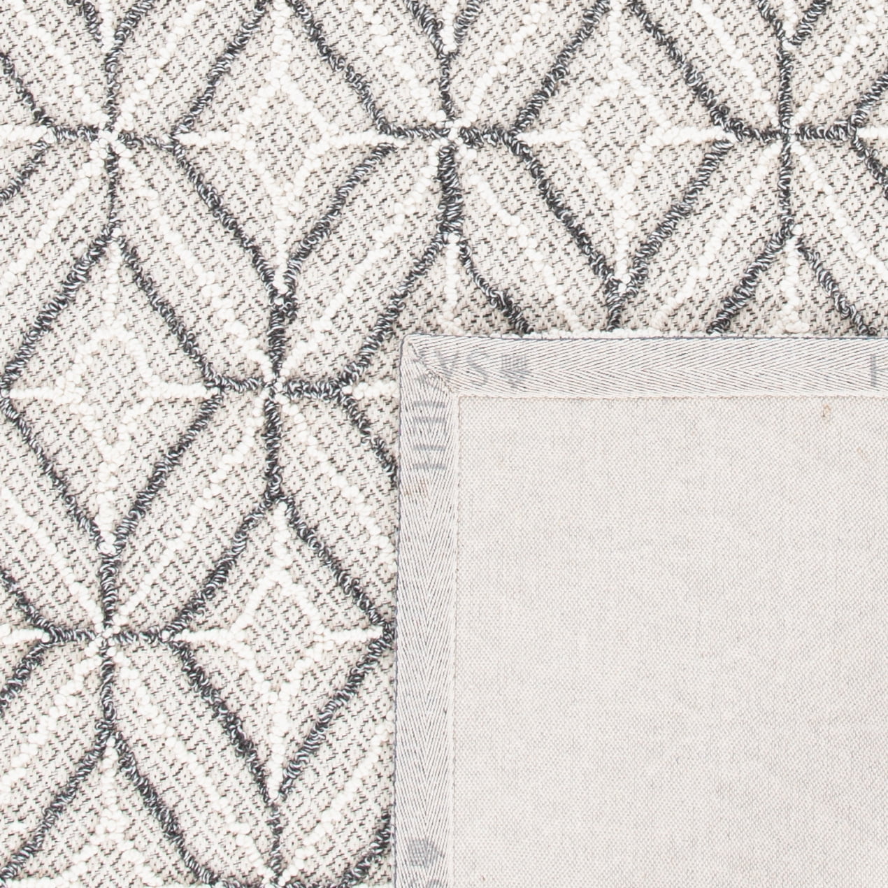SAFAVIEH Trace Gervase Geometric Wool Area Rug, Grey/Black, 6' x 6' Square