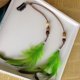 thumbnail image 4 of Diadema de plumas estilo hippie, estilo bohemio, indio, con borlas, para mujer, color naranja, 4 of 5