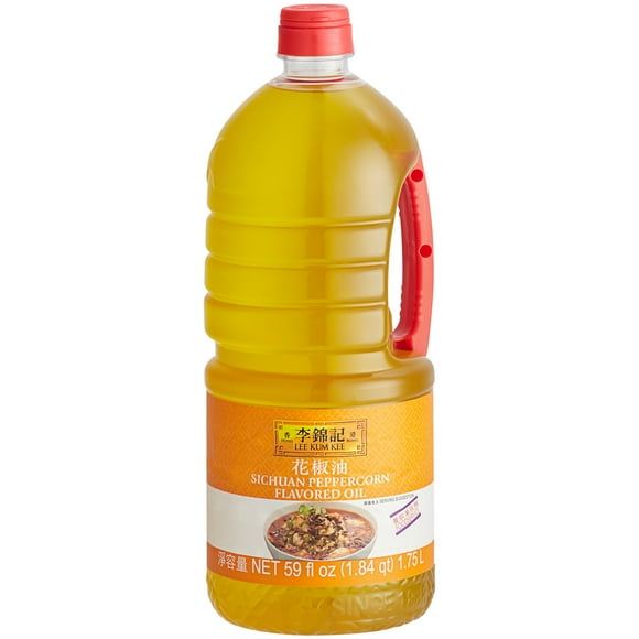 Lee Kum Kee Huile Aromatisée au Poivre Sichuan 59 fl. oz.