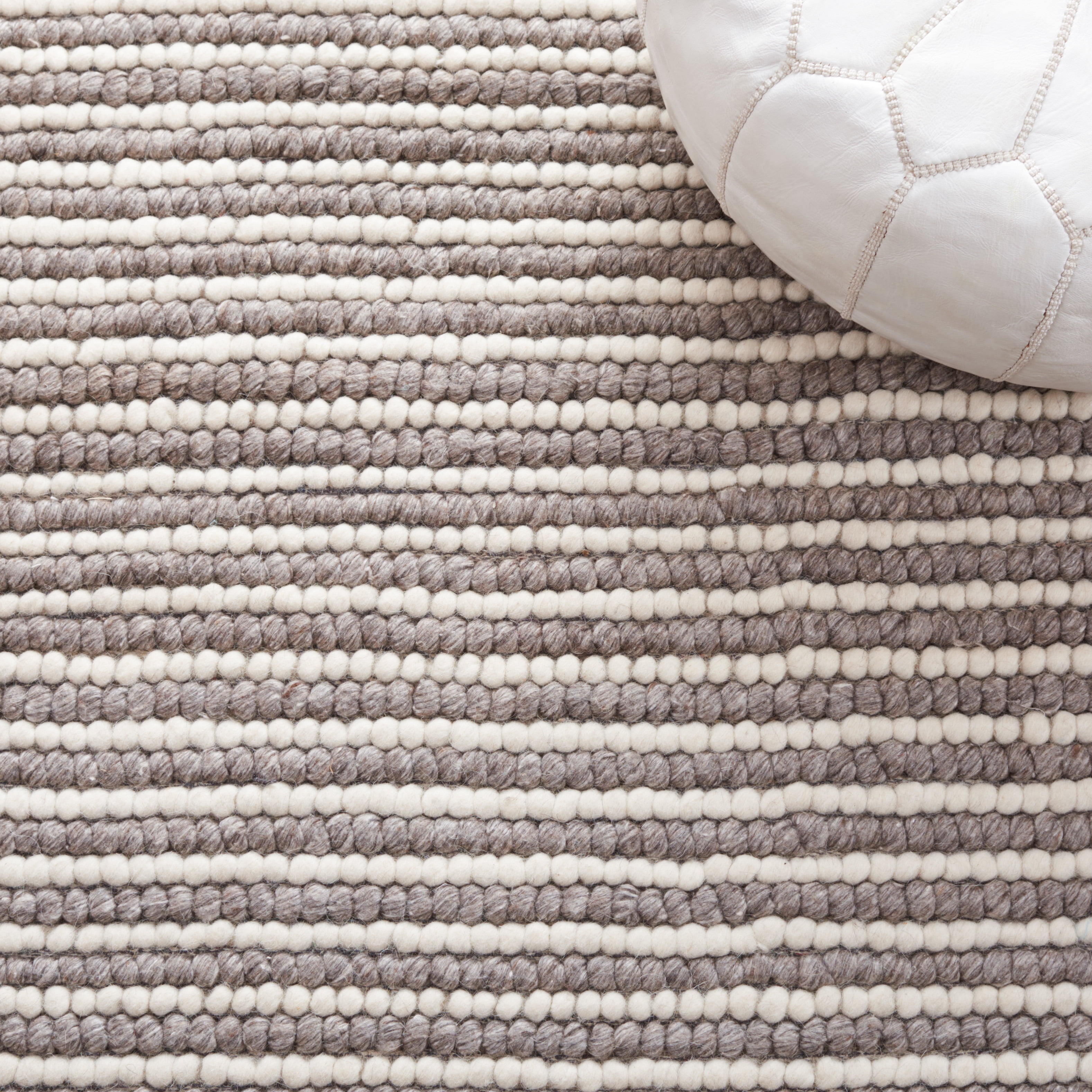 SAFAVIEH Natura Fredrick Striped Area Rug, Ivory/Dark Brown, 2' x 3'