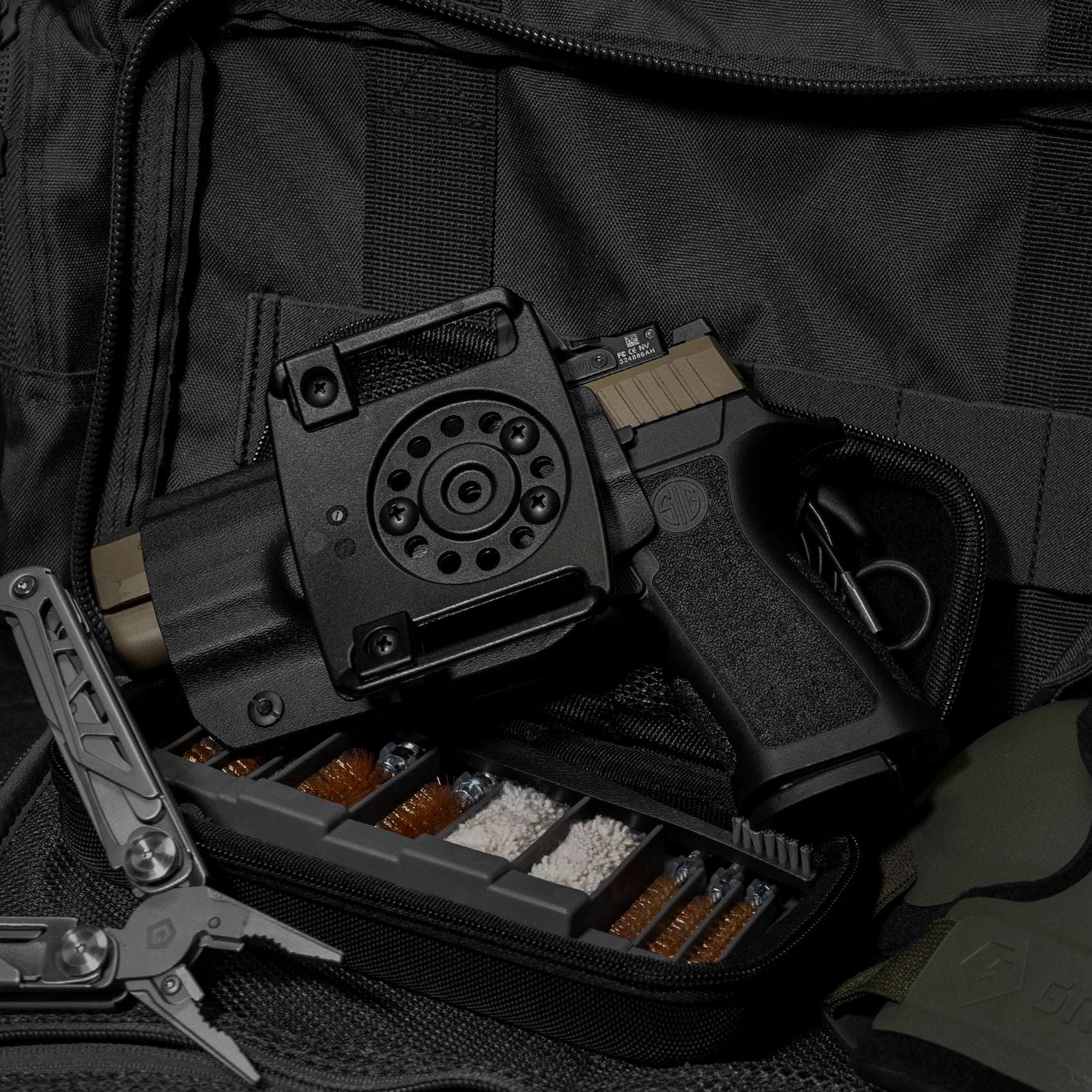 GRITR OWB Kydex Right Hand Gun Holster Compatible with Sig Sauer P320