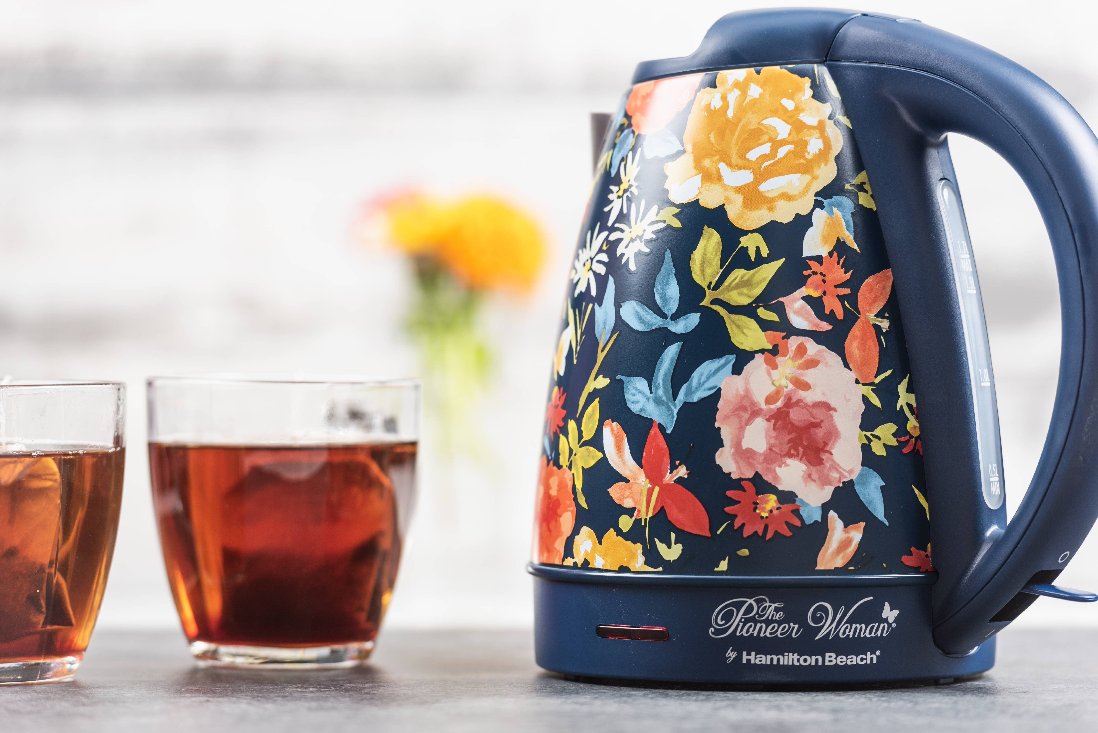 The Pioneer Woman 1.7 Liter Electric Kettle, Fiona Floral Blue, 40971 - image 5 of 6