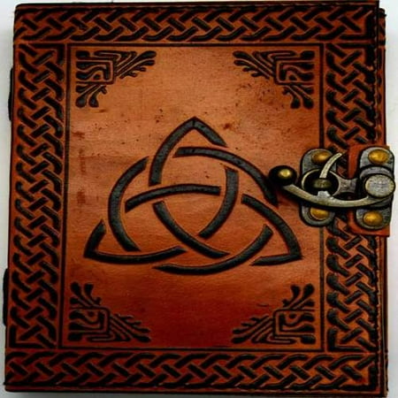 5" x 7" Triquetra leather w/ latch