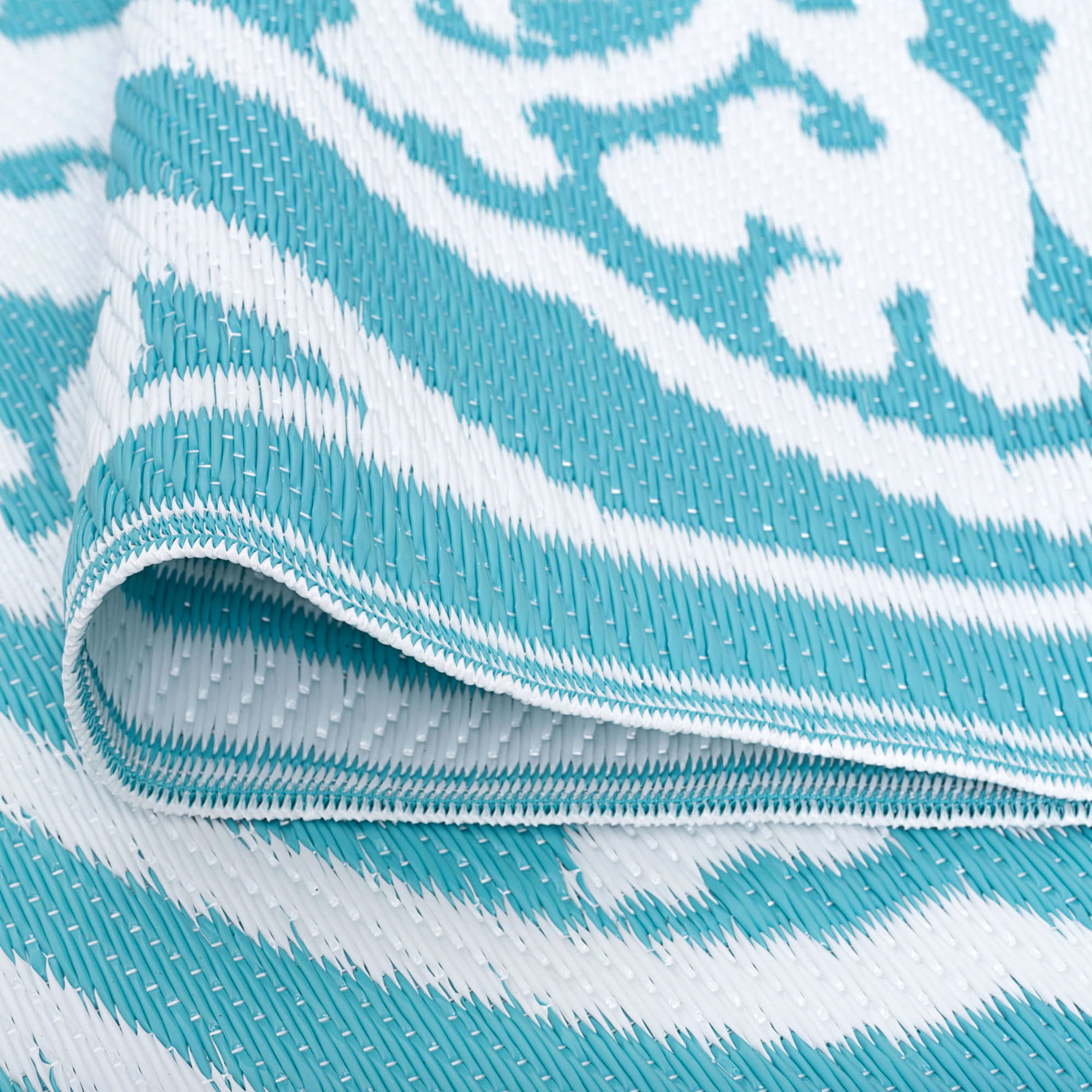 5x7 Reversible Aqua and White Polypropylene Outdoor Damask Area Rug