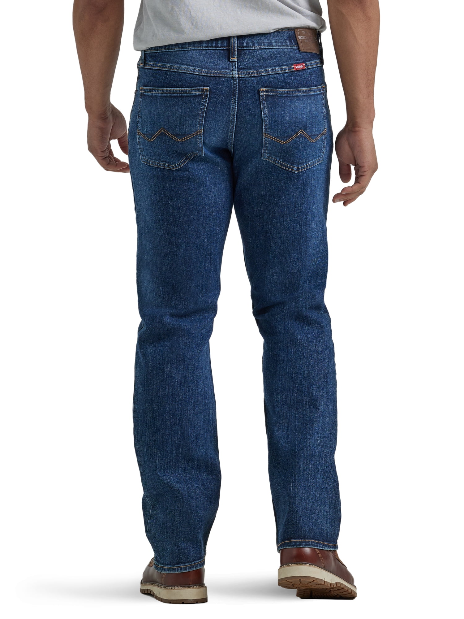 Wrangler Men's Straight Fit Jean with Stretch