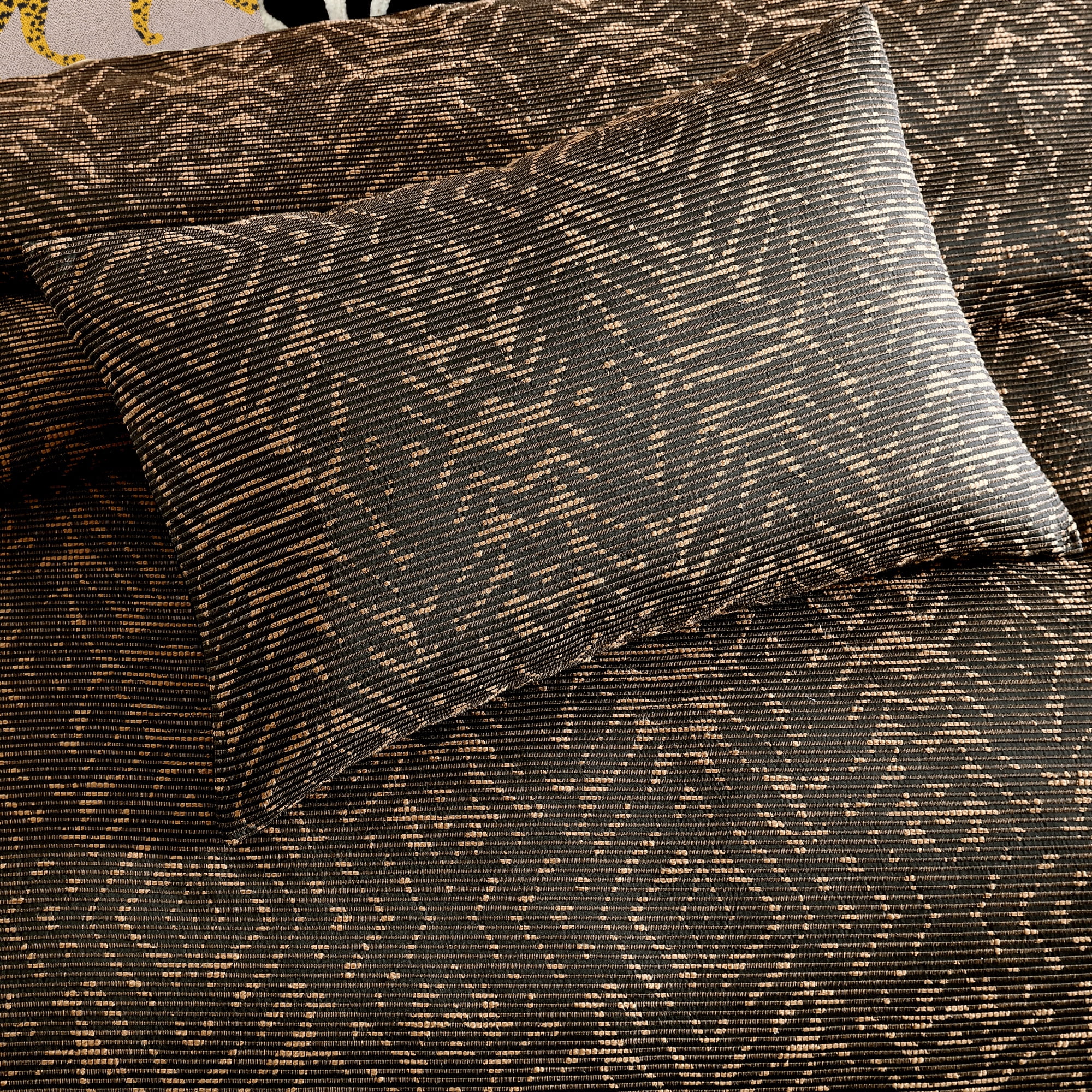Rochelle Porter Design Tiger Tiger 3-Piece Duvet and Sham Set Cotton Polyester Jacquard Cocoa Full/Queen All Season, Adult
