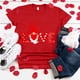 thumbnail image 4 of Camiseta holgada de manga corta con cuello redondo y estampado informal para el Día de San Valentín a la moda para mujer Pompotops hfajkhk125198, 4 of 4