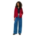 thumbnail image 3 of Sudadera con capucha Tommy Jeans para mujer, peso medio, con cremallera, color rojo, 3 of 4