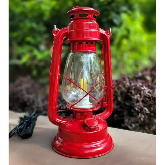 Vintage Style Hurricane Lantern Antique Collectible Electric Decorative Lamp.