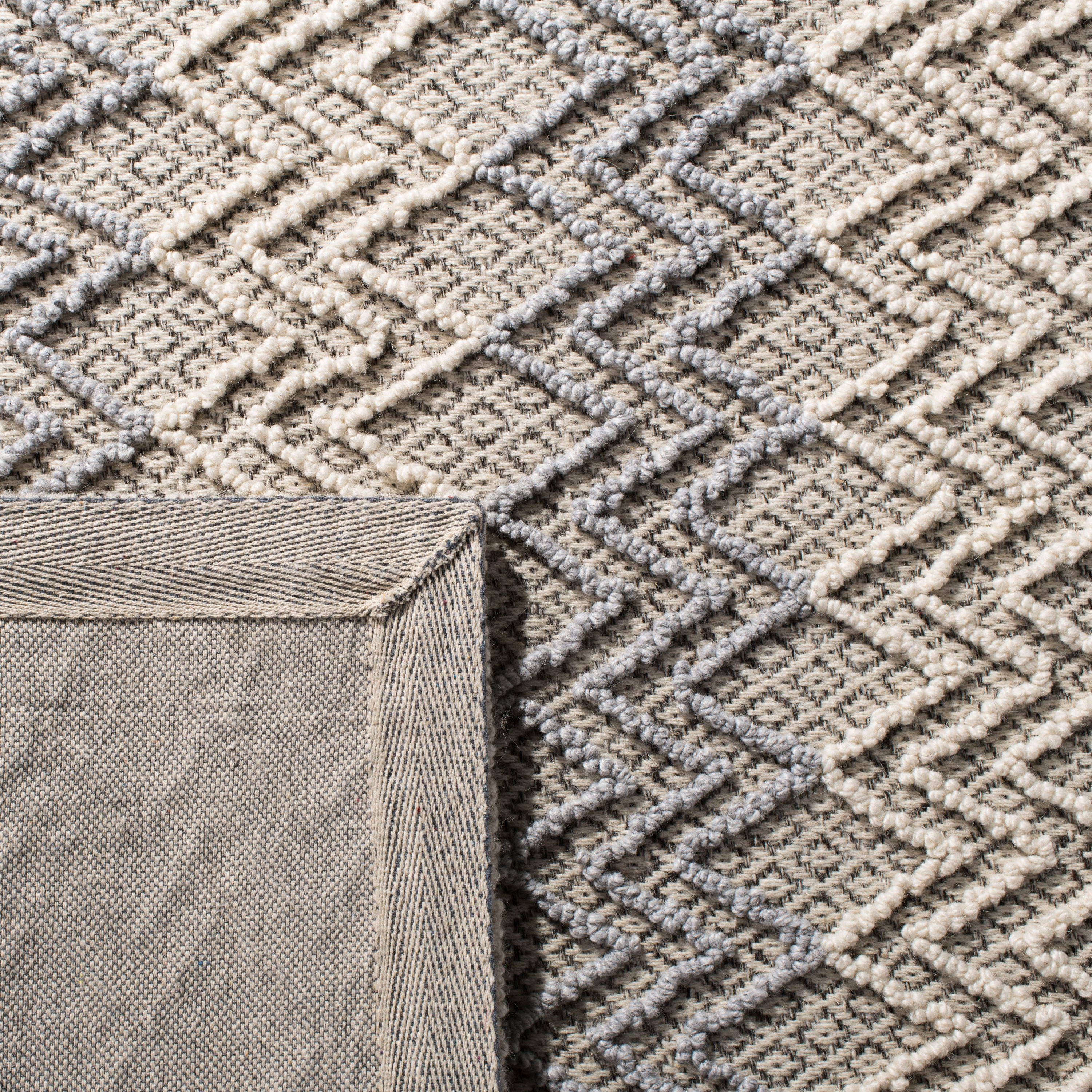 SAFAVIEH Trace Hermite Geometric Chevron Wool Area Rug, Blue/Black, 3' x 5'