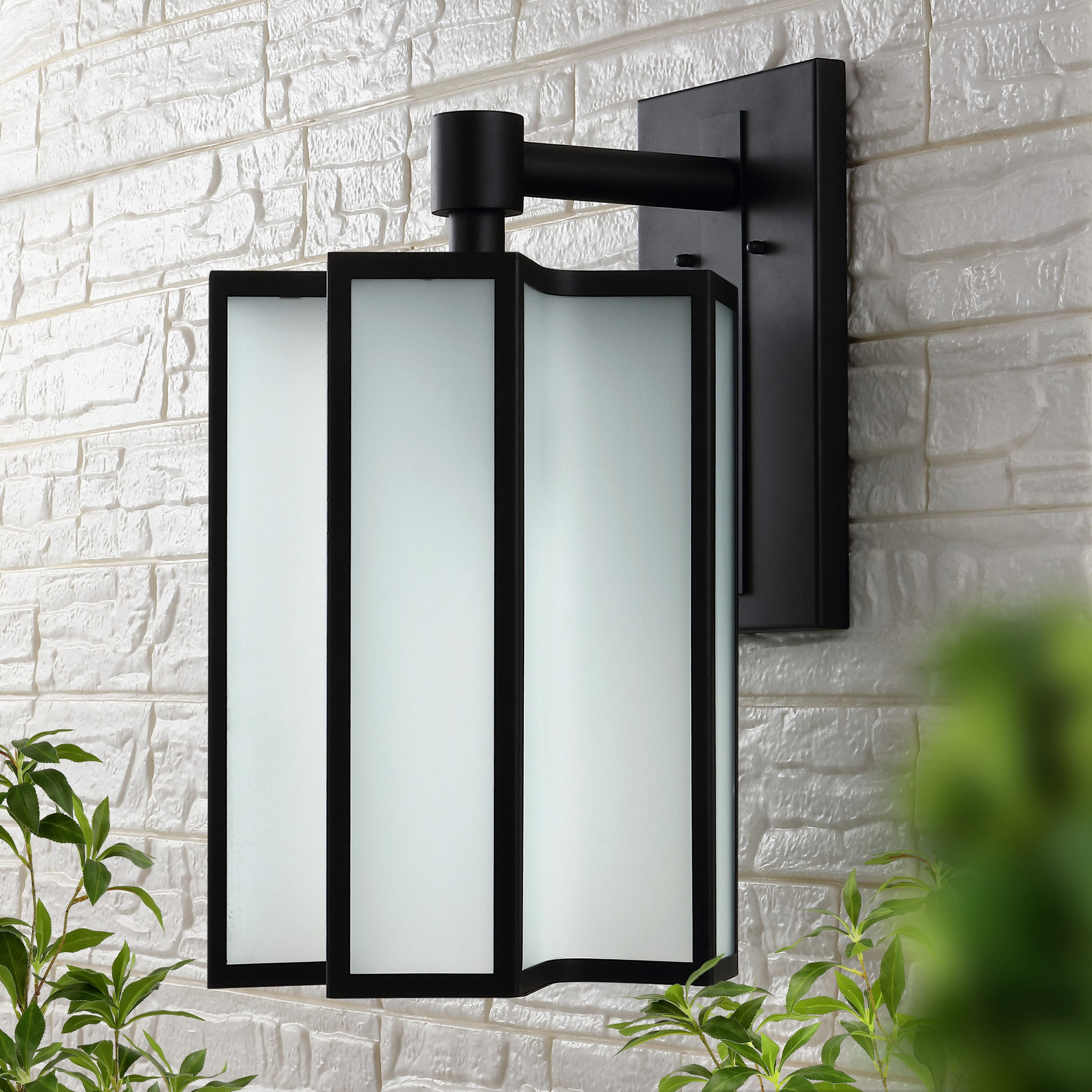 SAFAVIEH Hyla T10-L Black Metal Wall Sconce with Shade