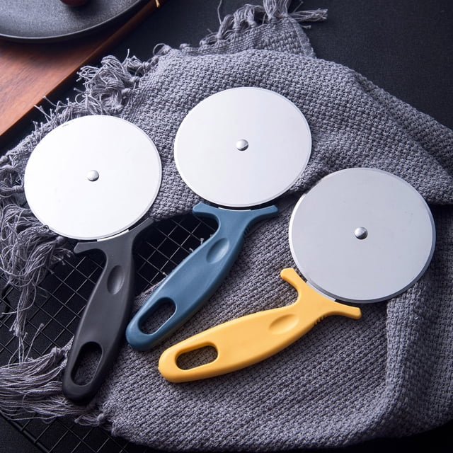 WIFKLSIIPG Pizza Cutter Wheel Heavy Stainless Steel Large Pizza Cutter | Kitchen Pizza Slicer | Super Pizza Slicer | Handheld Pizza Cutter with Handle for Any Size or Thickness Pizza(Yellow)