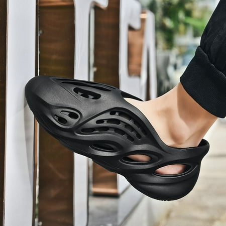 

New Breathable Large Size Beach Leisure Shoes Couple Fashionable Sandals hot tide men s slipper hole shoes