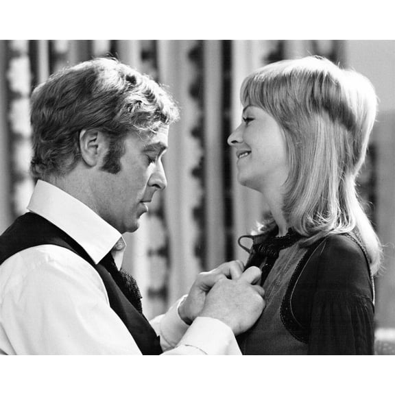 Zee and Co 1972 Michael Caine unbottons Susannah York's dress 5x7 inch photo
