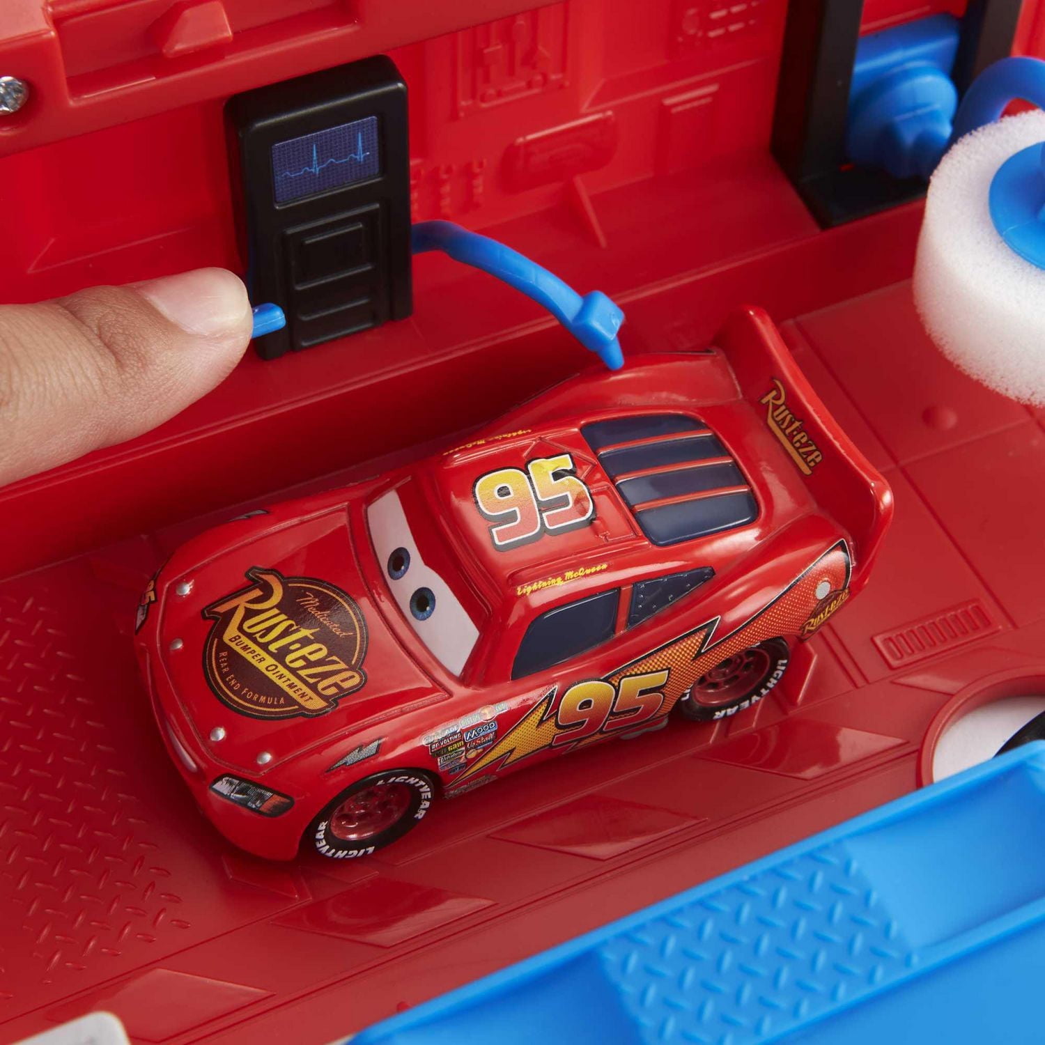 Disney-Pixar Cars Coffret Mack Transformable