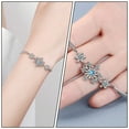 thumbnail image 2 of 1 pulsera exquisita con forma de copo de nieve y diamantes para estudiantes., 2 of 8