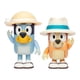 thumbnail image 4 of Paquete de 2 figuras de Bluey: de vacaciones, figuras de 2,5 pulgadas con accesorios, los niños pueden recrear sus momentos favoritos del episodio, las figuras incluyen sombreros extraíbles, 4 of 5