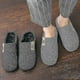 thumbnail image 2 of Zapatillas de invierno para hombre Zapatillas de piel, 2 of 4