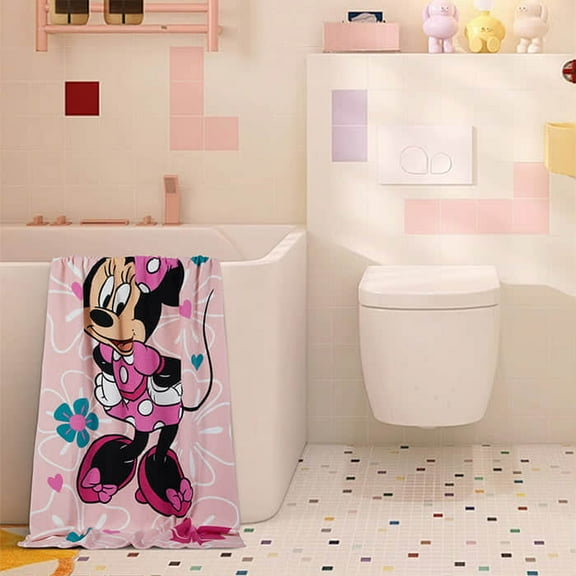 Minnie Mouse Pretty Beach Bath Pool Towel 27 in x 54 in