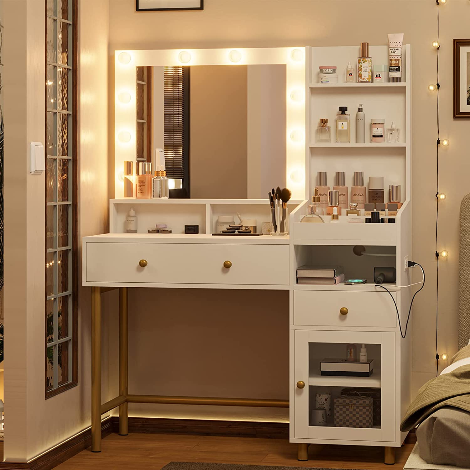 Vanity Desk with Lights in 3 Colors, Makeup Vanity with Charging 
