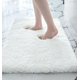 thumbnail image 1 of Alfombra de baño Disolla, pequeña, blanca y esponjosa, 43 x 61 cm, antideslizante, 1 of 9