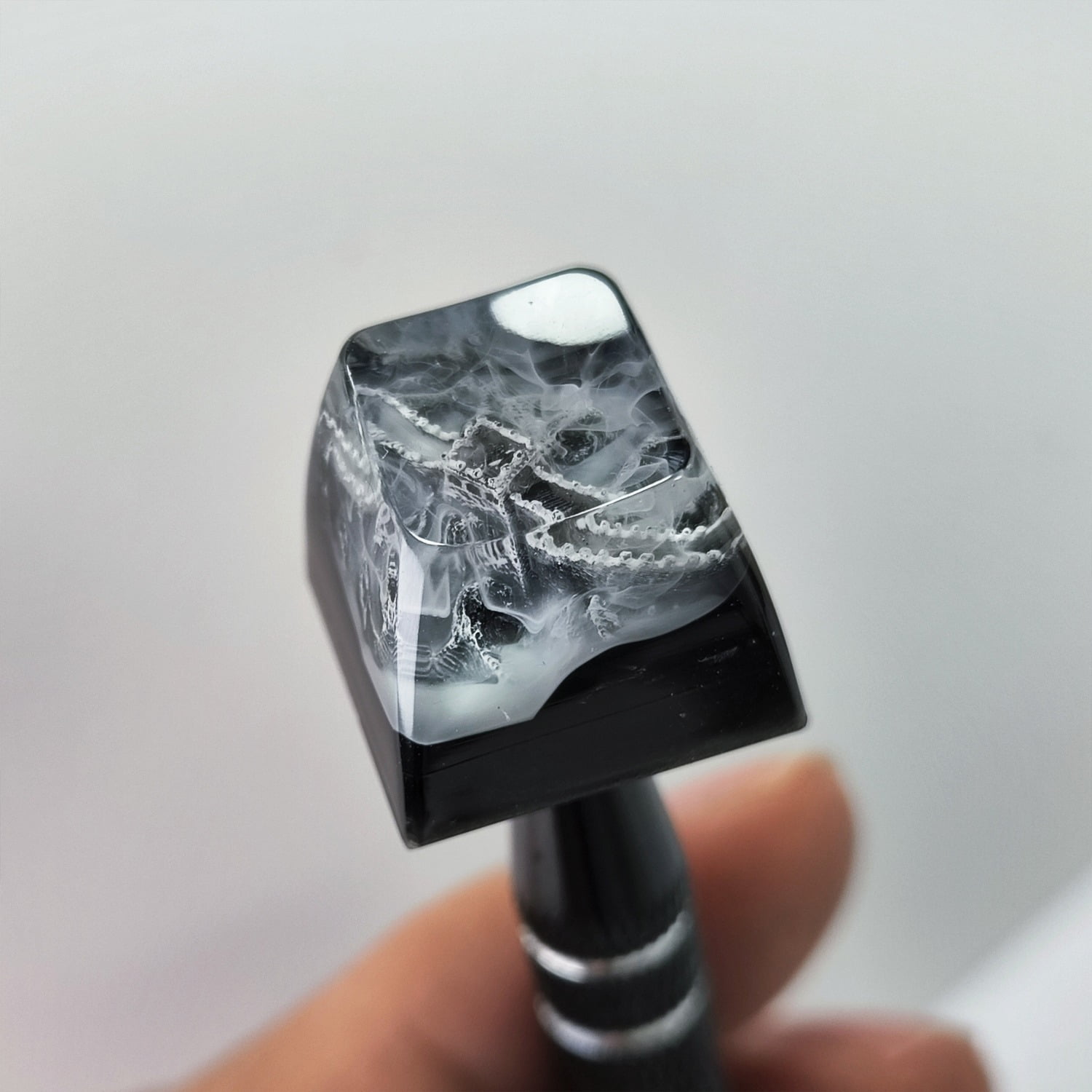 Artisan Resin Keycaps for Mechanical Keyboard,Ink Painting Style with Great Wall & Pavilion Design, Translucent Glow Keycaps