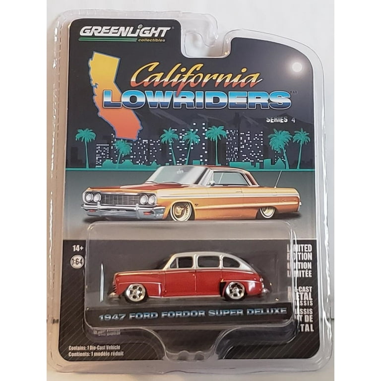 GREENLIGHT California Lowriders ミニカーセット 1/64 1947 Ford Deluxe Convertible Lowrider, Black & Red