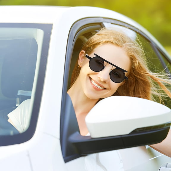 BESTYASH Vintage Sunglasses 1 Pair Black Frame PC with UV Protection for Women Daily Life Wearing