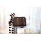 thumbnail image 3 of Bolsa Montana West con cadena acolchada para mujer, color café MWC-040CF, 3 of 7