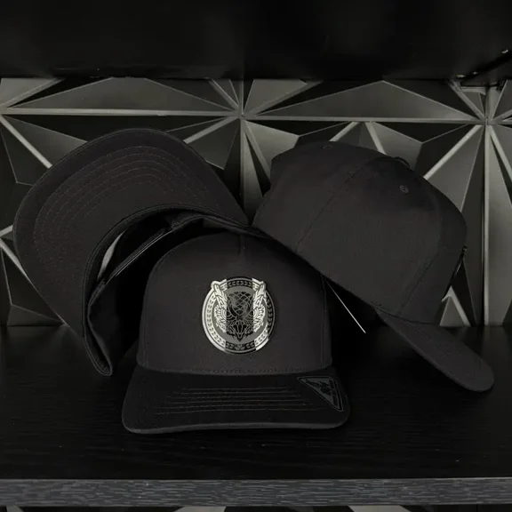 Búho plate SnapBack hat, Classic Flat Bill Cap for Men Women, Adjustable Fit Baseball Cap, Casual Streetwear