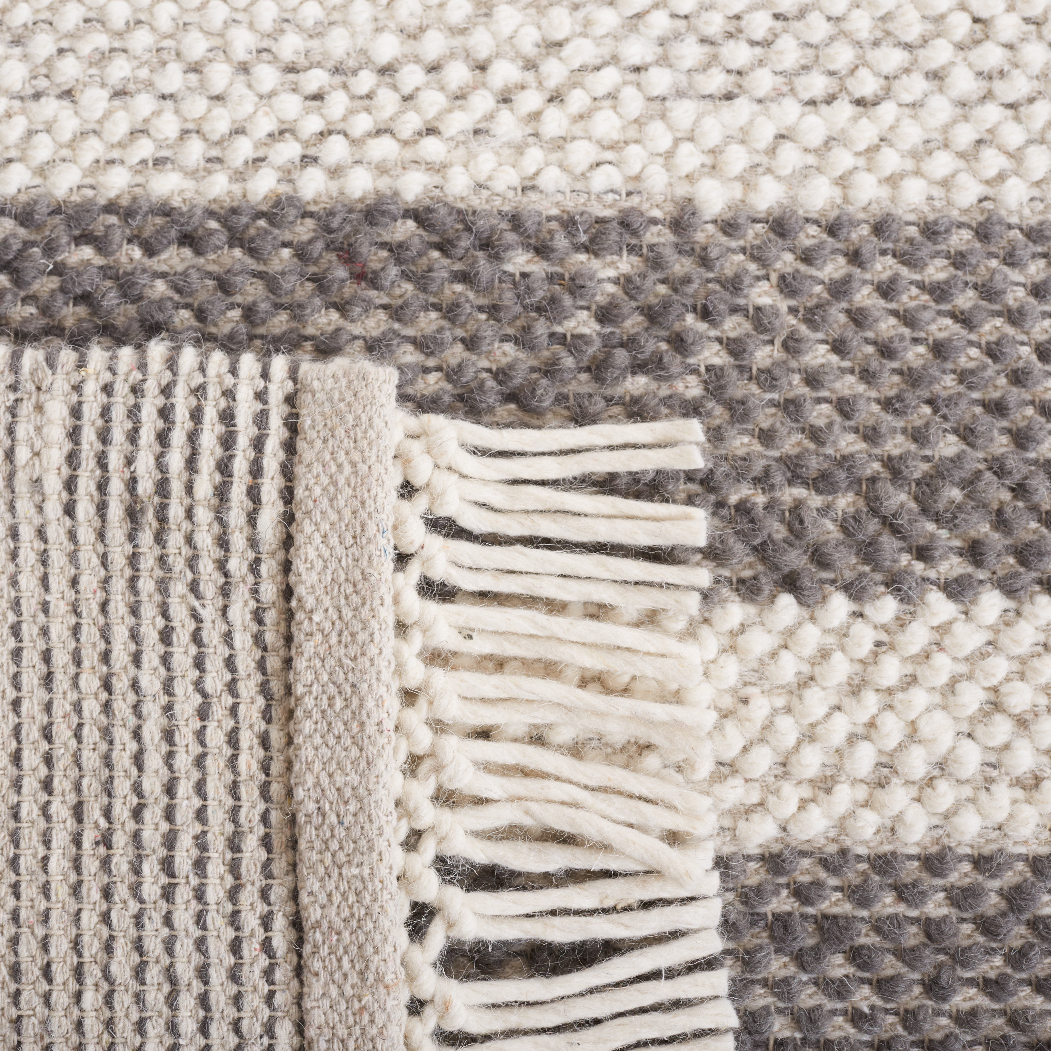 SAFAVIEH Natura Qendro Striped Area Rug, Ivory/Dark Grey, 3' x 5'