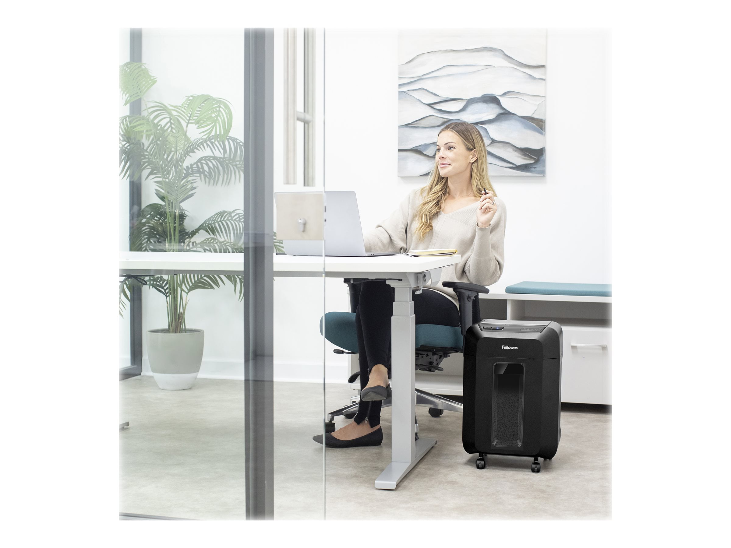 Fellowes® AutoMax™ 100MA Micro-Cut Shredder