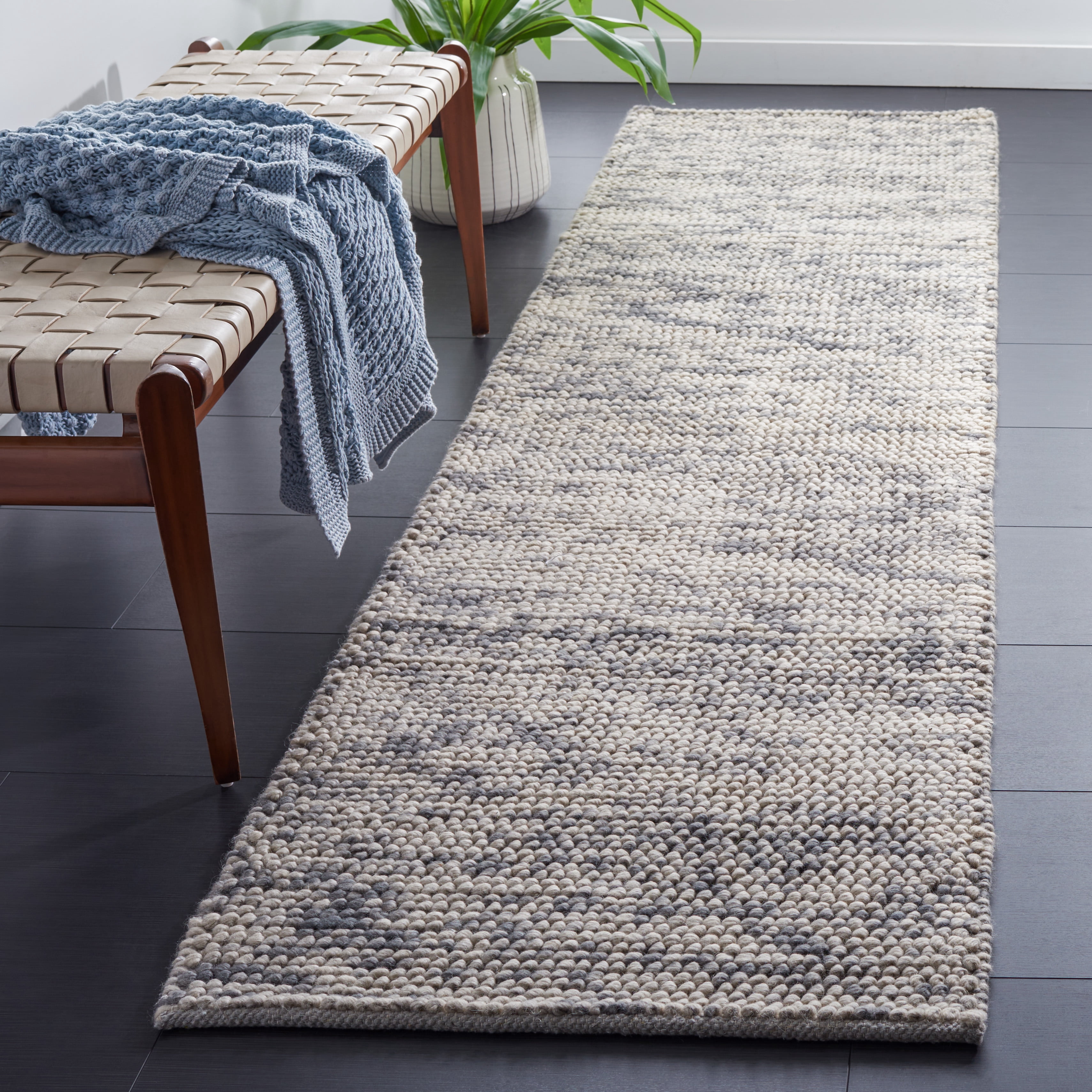 SAFAVIEH Natura Jack Distressed Runner Rug, Grey/Beige, 2'3" x 9'