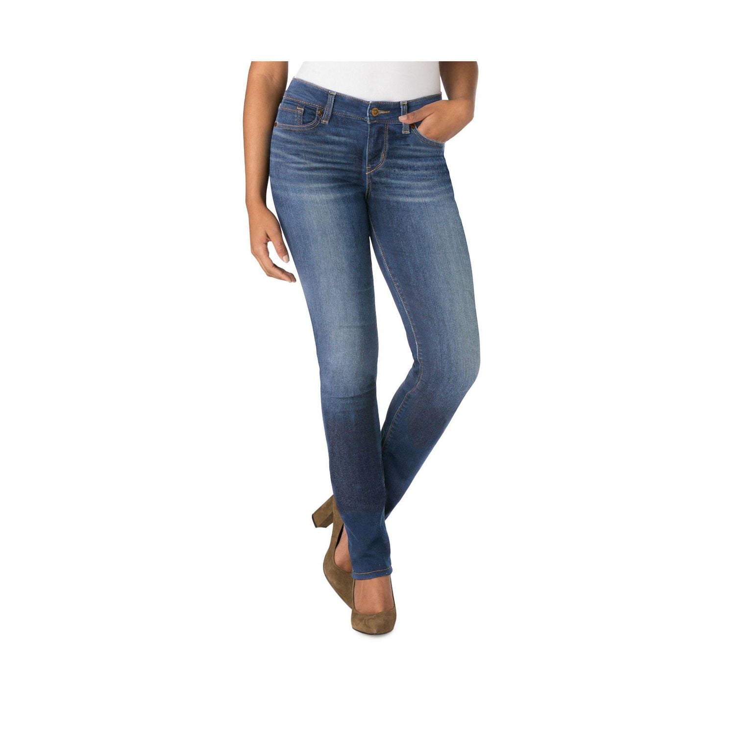Levi Strauss Signature.™ Women's Modern Straight Jeans