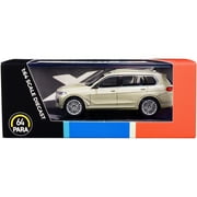 BMW X7 with Sunroof Sunstone Gold Metallic 1/64 Diecast Model Car by Paragon