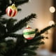 thumbnail image 4 of Ornamentos de Vidrio Brillante, Bolas Colgantes para Árbol y Ventana, Decoración Festiva de Navidad, 2 Paquetes de Orbes de Estrella, Ornaments de Cristal de Cristal, Adornos Navideños de, 4 of 9