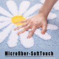 thumbnail image 3 of Divertida alfombra de baño de microfibra con margaritas, bonita alfombra de baño para niños, alfombra de baño antideslizante con patrón Floral, alfombra suave absorbente de agua, 3 of 5
