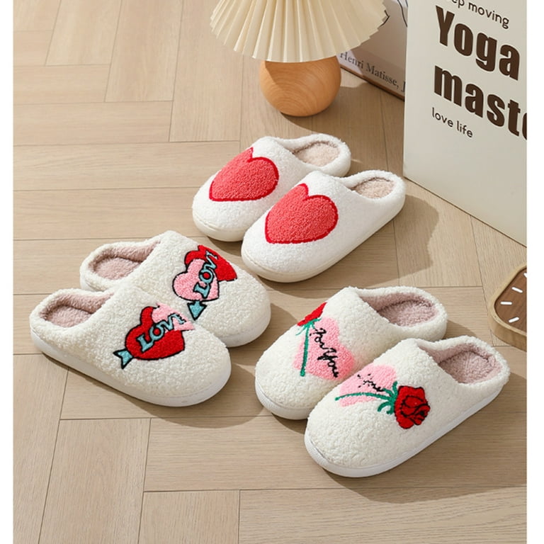 BERANMEY Cute Valentine's Day Slippers for Women Soft Plush Comfy Warm  Slip-On Rose Heart Love Couple Slippers fo Women Indoor Fluffy House  Slippers for Women and Men Non-slip Fuzzy Flat Slides 
