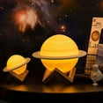 thumbnail image 4 of Lámpara de luna Luz nocturna 3D Lámpara de Saturno LED regulable con control remoto 16 colores RGB Luz de luna táctil Carga USB Luz decorativa de color Luz ambiental con marco de madera Ofspeizc MZQ-0970, 4 of 9