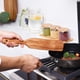 thumbnail image 4 of Juego de 4 espátulas de madera con orificio para colgar y utensilios de cocina (sin bandeja), 4 of 5