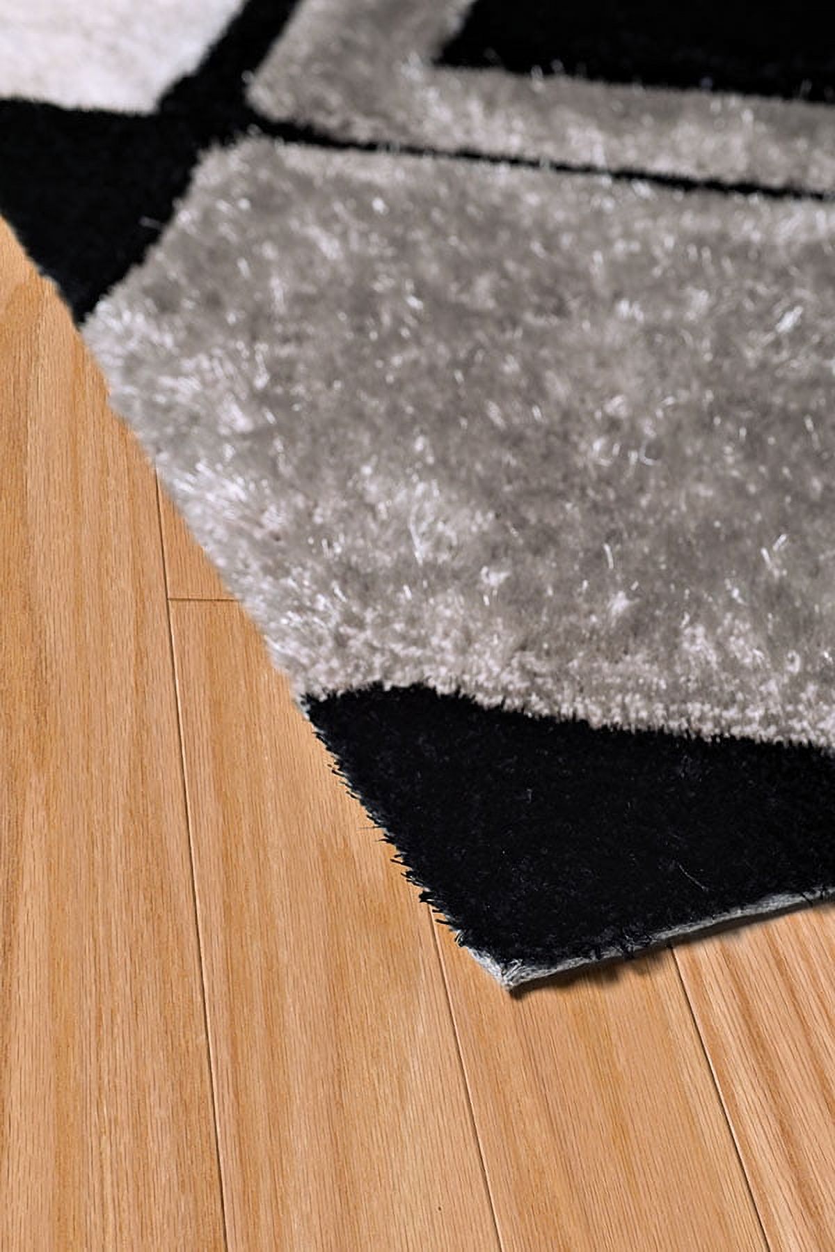 United Weavers Veria Blitzen Shag Geometric Accent Rug, Black, 1'10" X 3'