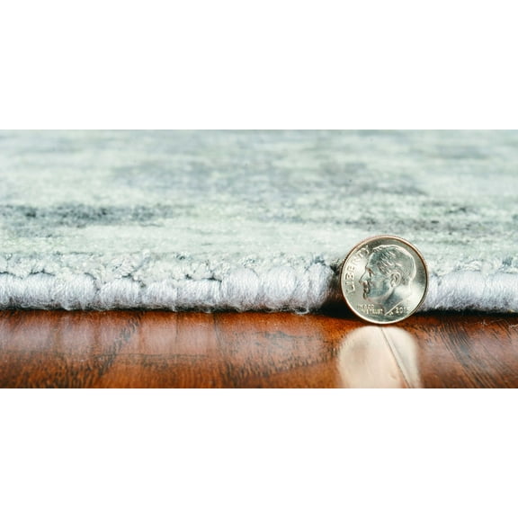 5'x7' Grey Hand Loomed Traditional Floral Indoor Area Rug