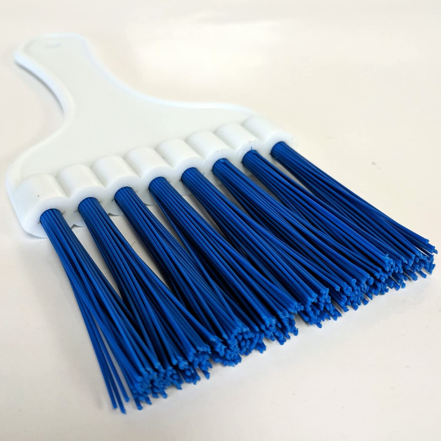 Refrigerator Coil Cleaning Brush (replaces 20001017, 5303318693