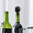 thumbnail image 4 of Fiudx Tapón de Vino con Forma de Calavera de Halloween, para Conservar Vino Tinto, Diseño de Tapón Al Vacío, Fácil de Usar para Fiestas y Banquetes, Apto para Uso Alimentario, Accesorio para Guardar, 4 of 6