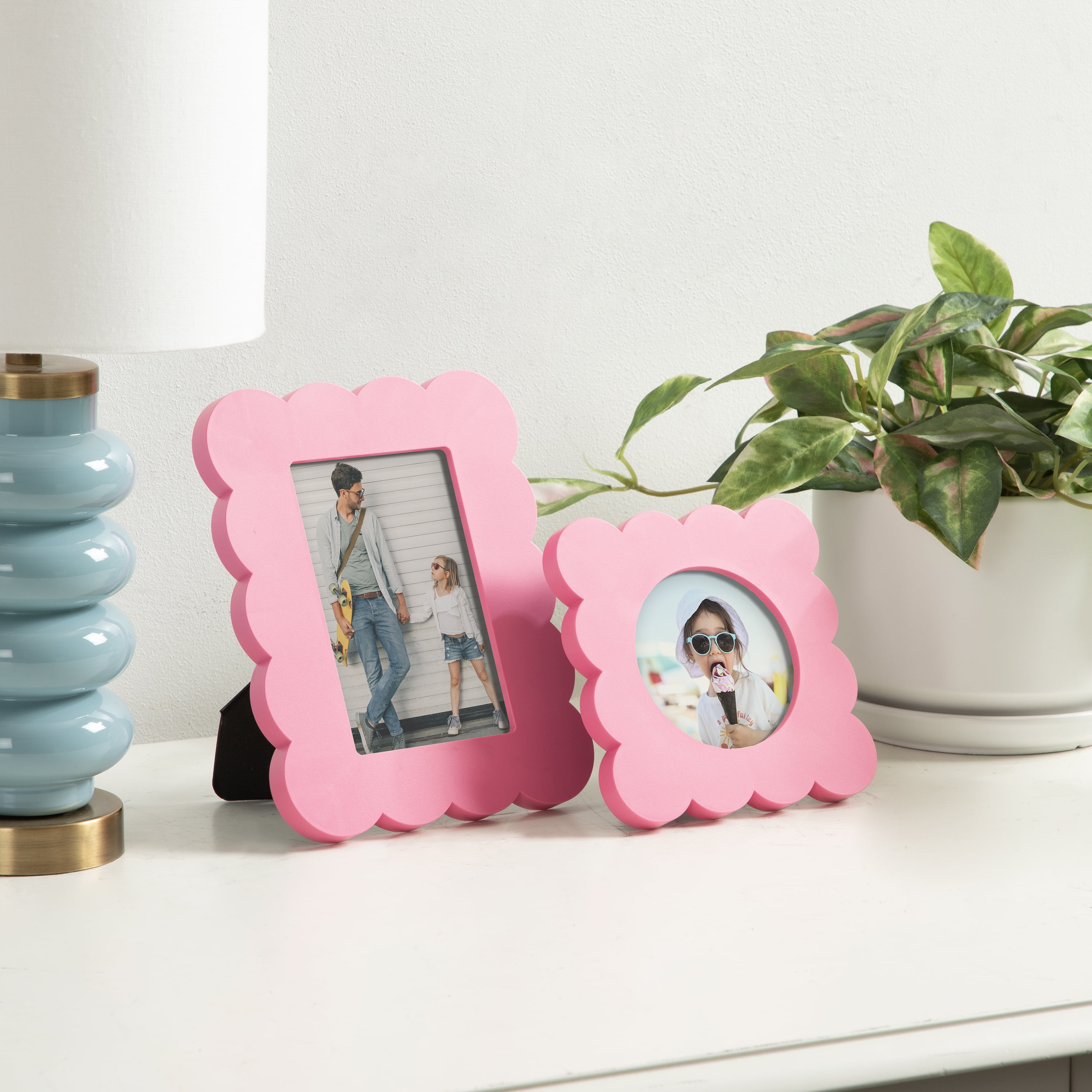 DesignOvation Scalloped 4" x 6" Pink Decorative Tabletop Picture Frame
